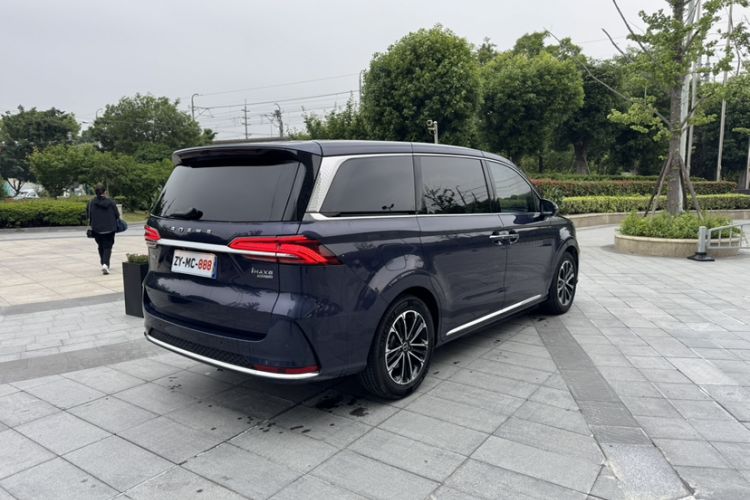 Used Roewe iMAX8 2022 400TGI Prestige Edition Exterior 2