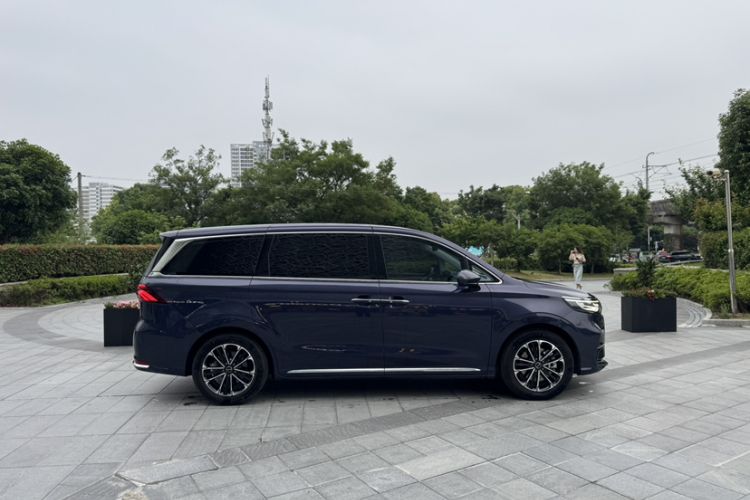 Used Roewe iMAX8 2022 400TGI Prestige Edition Exterior 4