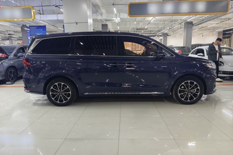 Used Roewe iMAX8 2022 400TGI Prestige Edition Exterior 4