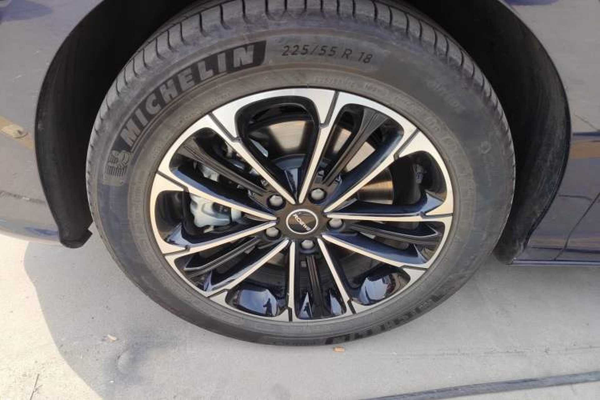 Used Roewe iMAX8 2022 400TGI Celebration Edition Exterior 4