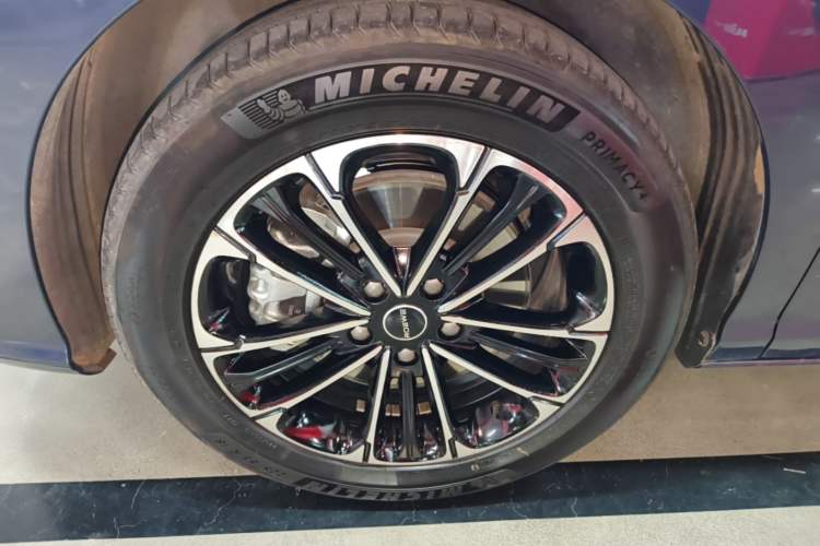 Used Roewe iMAX8 2022 400TGI Celebration Edition Exterior 4