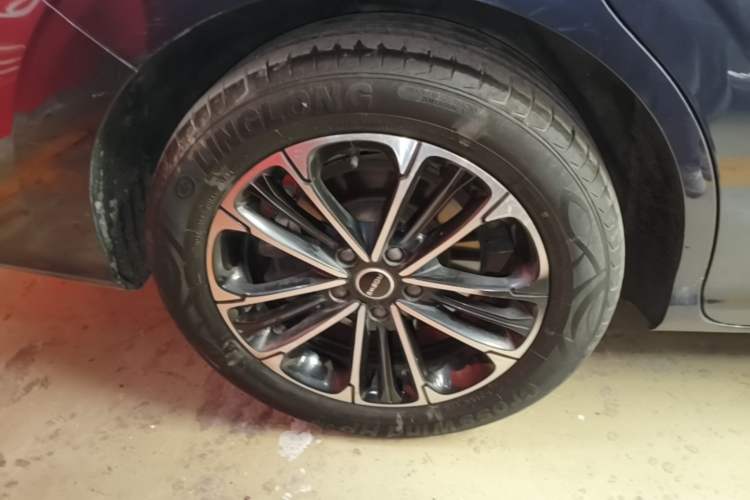 Used Roewe iMAX8 2022 Model 400TGI Exclusive Version for Key Accounts Exterior 4