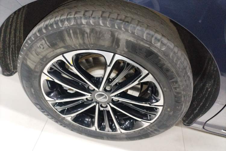 Used Roewe iMAX8 2022 400TGI Prestige Edition Exterior 5