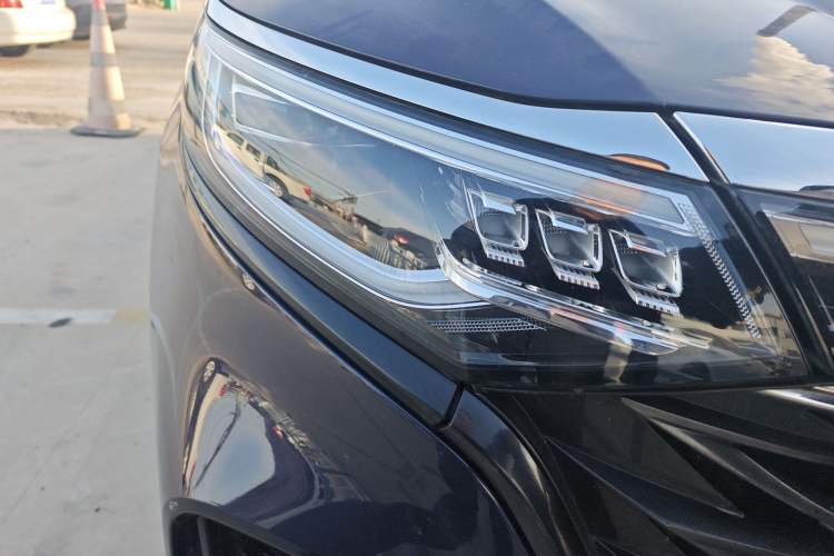 Used Roewe iMAX8 2022 400TGI Prestige Edition Exterior 6