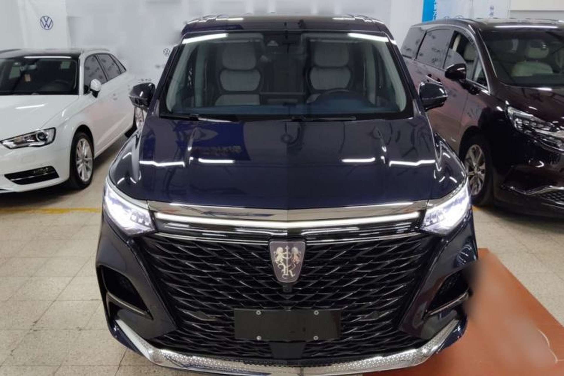 Used Roewe iMAX8 2022 400TGI Prestige Edition Front