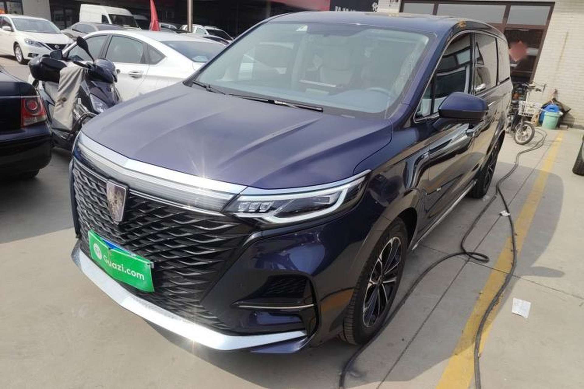 Used Roewe iMAX8 2022 400TGI Celebration Edition Front Left 45 Deg
