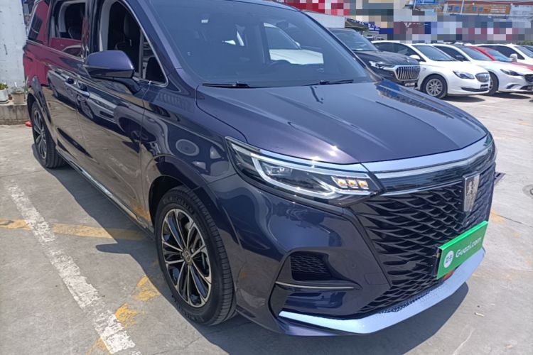 Used Roewe iMAX8 2022 400TGI Celebration Edition Front Right 45 Deg