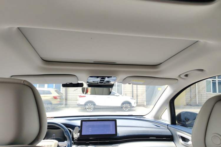 Used Roewe iMAX8 2022 400TGI Prestige Edition Headliner