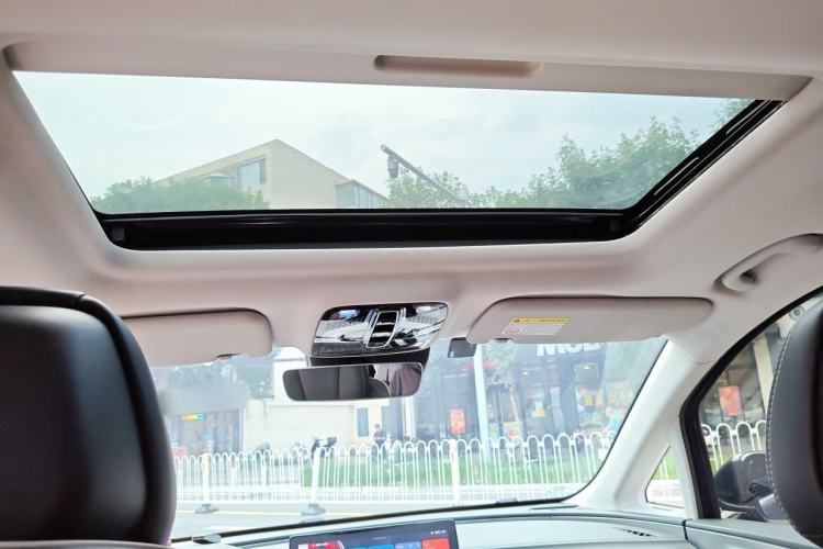 Used Roewe iMAX8 2022 400TGI Prestige Edition Headliner