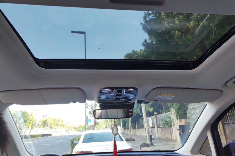 Used Roewe iMAX8 2022 400TGI Prestige Edition Headliner