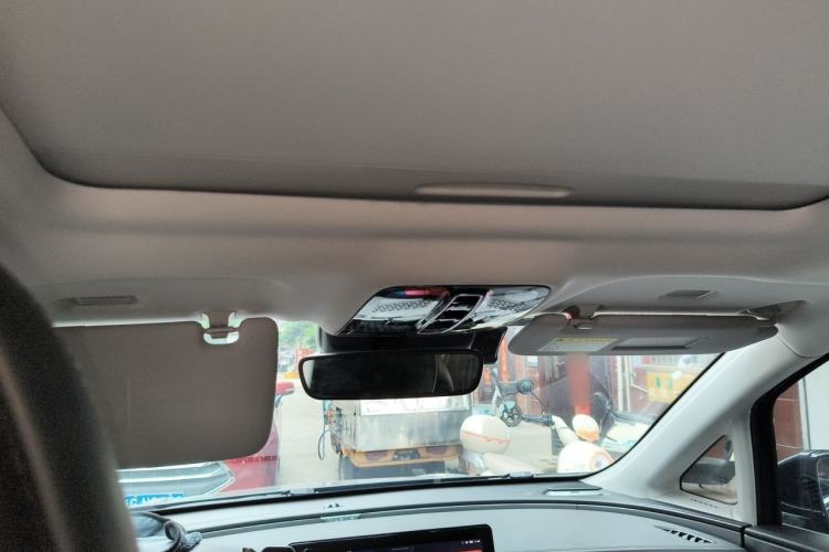 Used Roewe iMAX8 2022 400TGI Prestige Edition Headliner