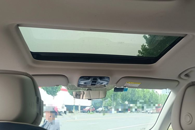 Used Roewe iMAX8 2022 400TGI Celebration Edition Headliner