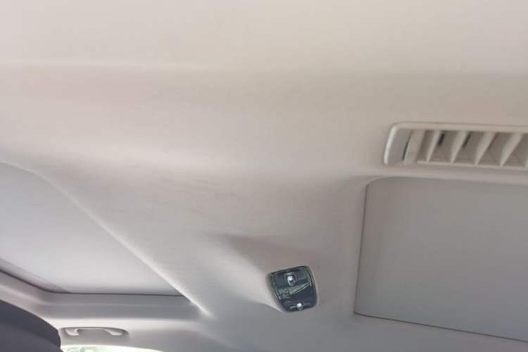 Used Roewe iMAX8 2022 400TGI Flagship Edition Headliner
