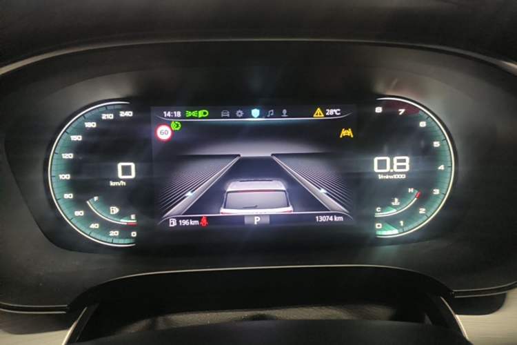 Used Roewe iMAX8 2022 400TGI Prestige Edition Instrument Cluster