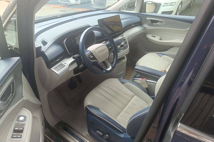 Used Roewe iMAX8 2022 400TGI Prestige Edition Interior 2