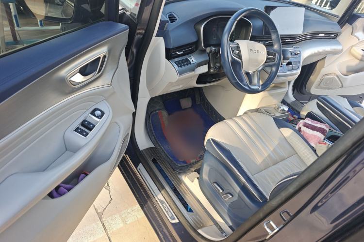 Used Roewe iMAX8 2022 400TGI Prestige Edition Interior 3