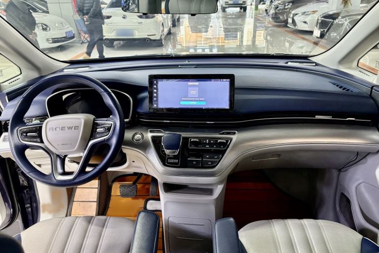 Used Roewe iMAX8 2022 400TGI Prestige Edition Interior 4