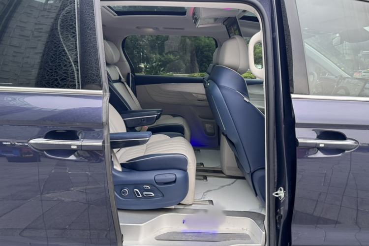 Used Roewe iMAX8 2022 400TGI Prestige Edition Interior 6