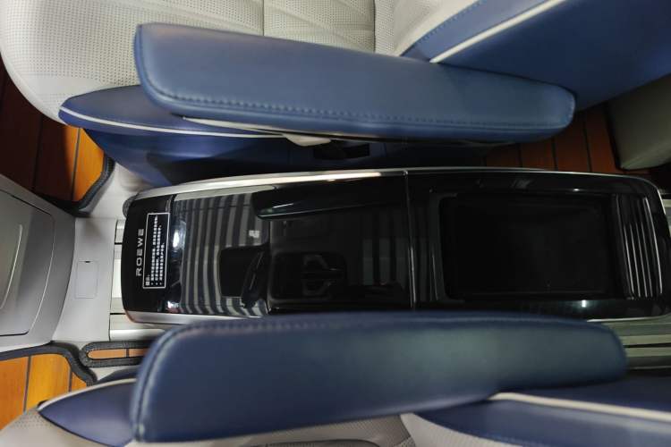 Used Roewe iMAX8 2022 400TGI Prestige Edition Interior 6