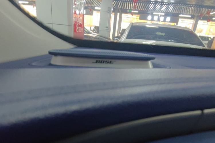 Used Roewe iMAX8 2022 400TGI Prestige Edition Interior 7