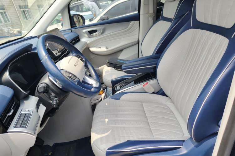 Used Roewe iMAX8 2022 400TGI Prestige Edition Left Front Seat