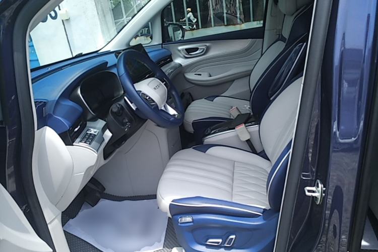 Used Roewe iMAX8 2022 400TGI Ultimate Edition Left Front Seat