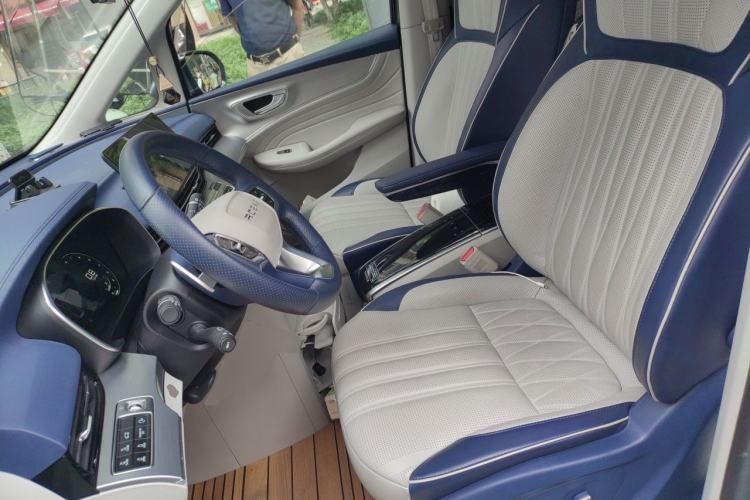 Used Roewe iMAX8 2022 400TGI Prestige Edition Left Front Seat