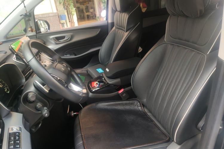Used Roewe iMAX8 2022 400TGI Celebration Edition Left Front Seat