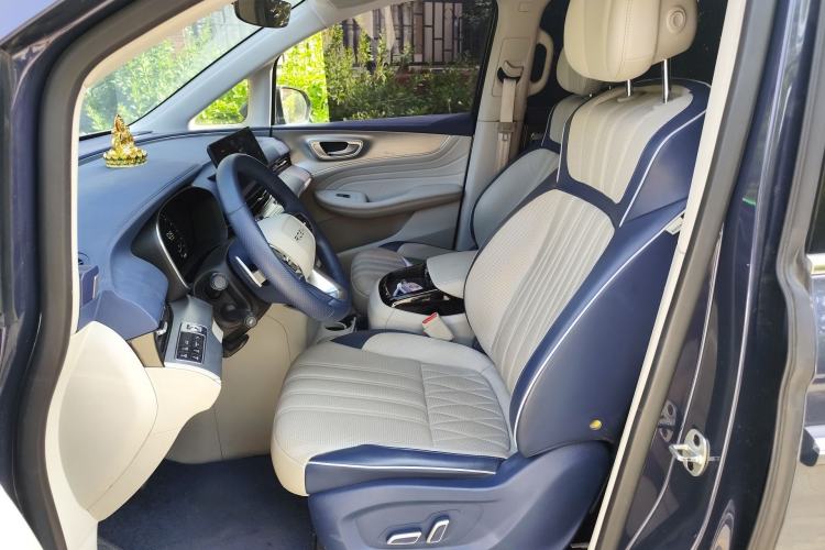 Used Roewe iMAX8 2022 400TGI Celebration Edition Left Front Seat