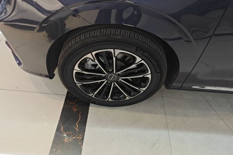 Used Roewe iMAX8 2022 400TGI Celebration Edition Left Front Wheel Hub
