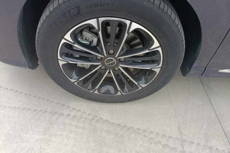 Used Roewe iMAX8 2022 400TGI Prestige Edition Left Front Wheel Hub