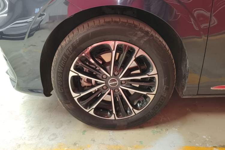 Used Roewe iMAX8 2022 Model 400TGI Exclusive Version for Key Accounts Left Front Wheel Hub