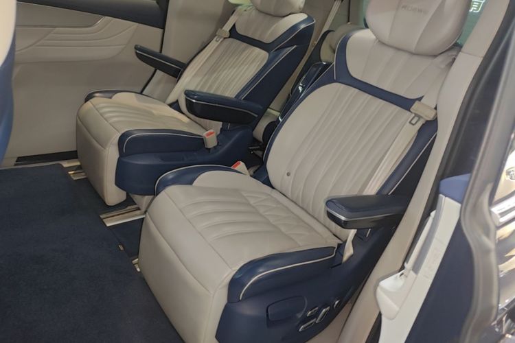 Used Roewe iMAX8 2022 400TGI Celebration Edition Left Rear Seat