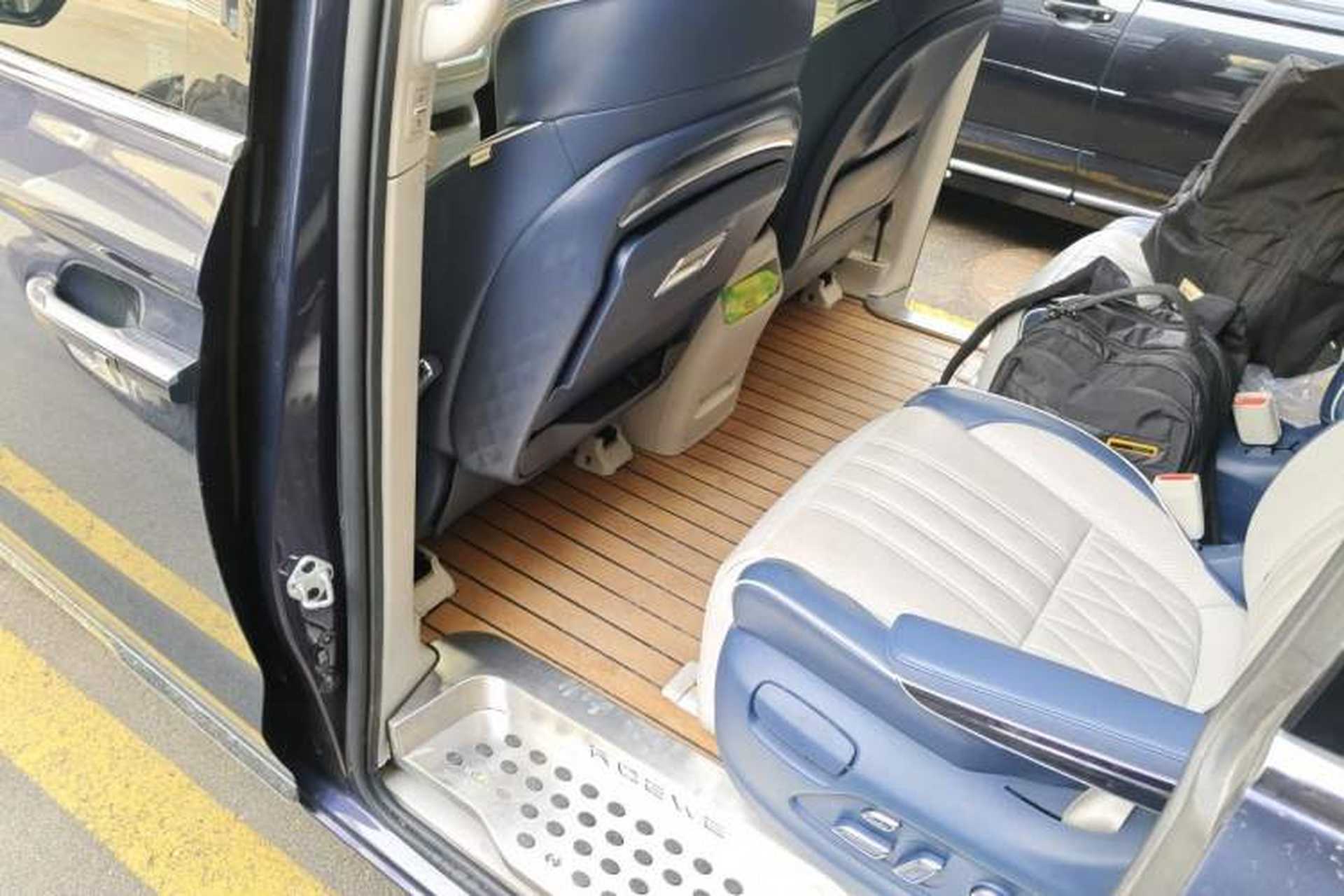 Used Roewe iMAX8 2022 400TGI Celebration Edition Left Rear Seat