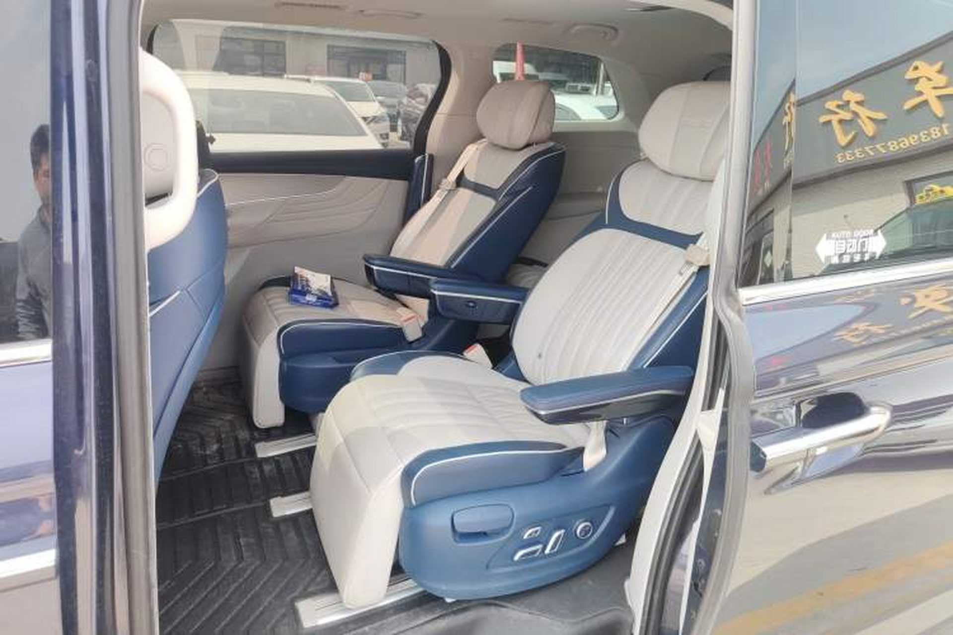Used Roewe iMAX8 2022 400TGI Celebration Edition Left Rear Seat