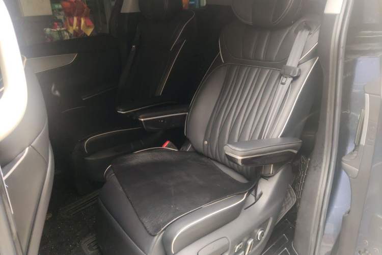 Used Roewe iMAX8 2022 400TGI Celebration Edition Left Rear Seat