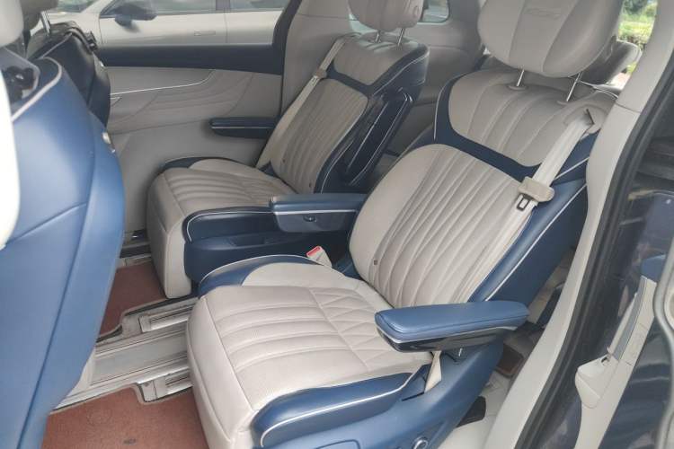 Used Roewe iMAX8 2022 400TGI Prestige Edition Left Rear Seat