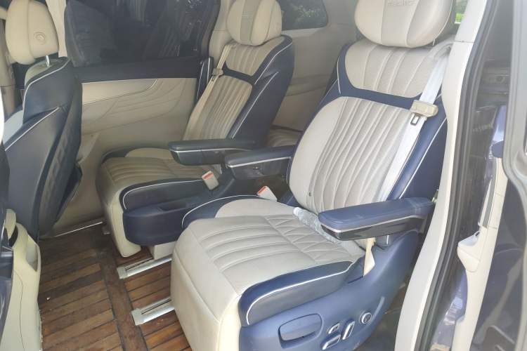 Used Roewe iMAX8 2022 400TGI Celebration Edition Left Rear Seat