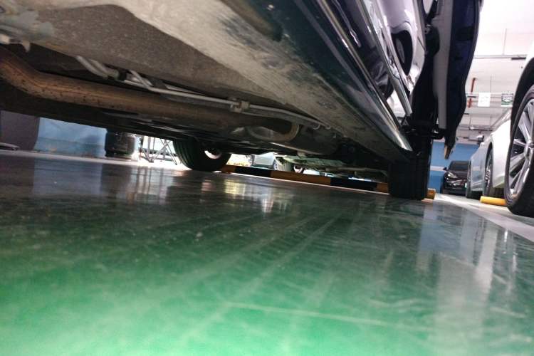 Used Roewe iMAX8 2022 400TGI Celebration Edition Left Side Sill