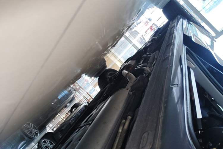 Used Roewe iMAX8 2022 400TGI Prestige Edition Left Side Sill