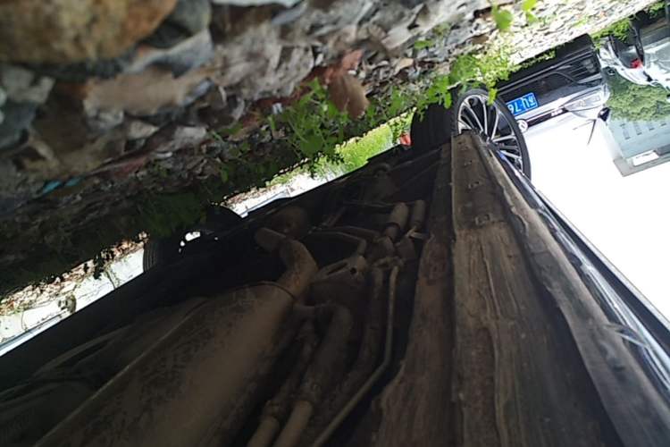 Used Roewe iMAX8 2022 400TGI Ultimate Edition Left Side Sill