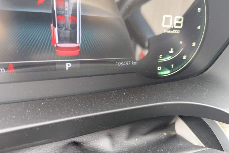 Used Roewe iMAX8 2022 400TGI Prestige Edition Odometer Close Up