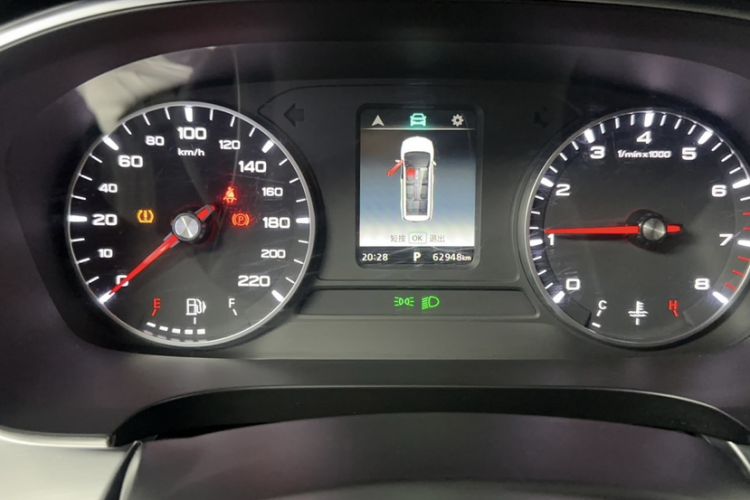 Used Roewe iMAX8 2022 Model 400TGI Exclusive Version for Key Accounts Odometer Close Up