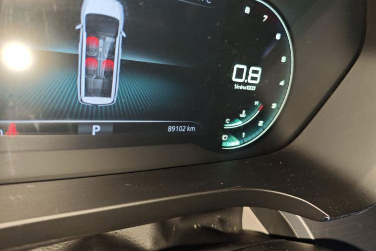 Used Roewe iMAX8 2022 400TGI Prestige Edition Odometer Close Up