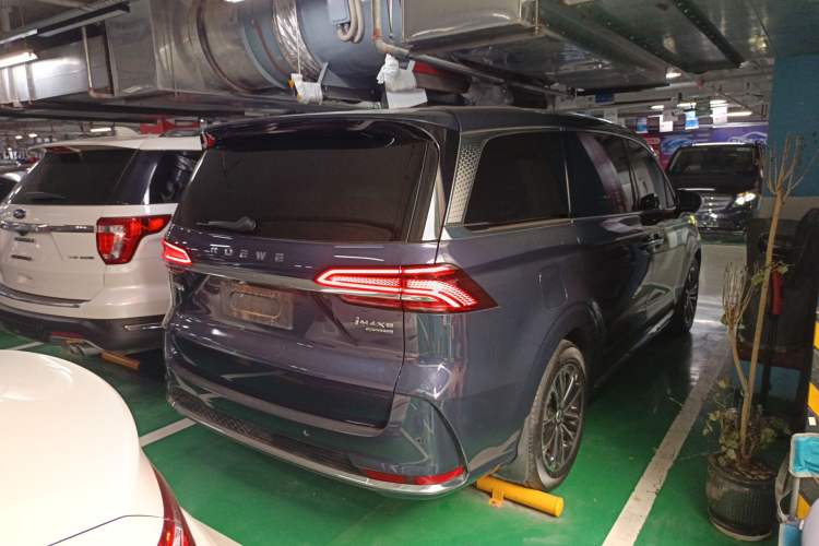 Used Roewe iMAX8 2022 400TGI Celebration Edition Rear Right 45 Deg