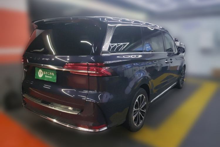 Used Roewe iMAX8 2022 400TGI Celebration Edition Rear Right 45 Deg