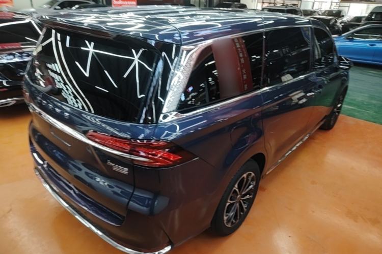 Used Roewe iMAX8 2022 400TGI Celebration Edition Rear Right 45 Deg