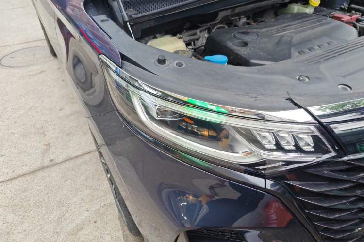 Used Roewe iMAX8 2022 400TGI Celebration Edition Right Front Headlight