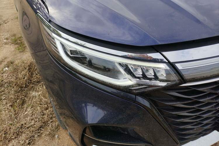 Used Roewe iMAX8 2022 400TGI Celebration Edition Right Front Headlight