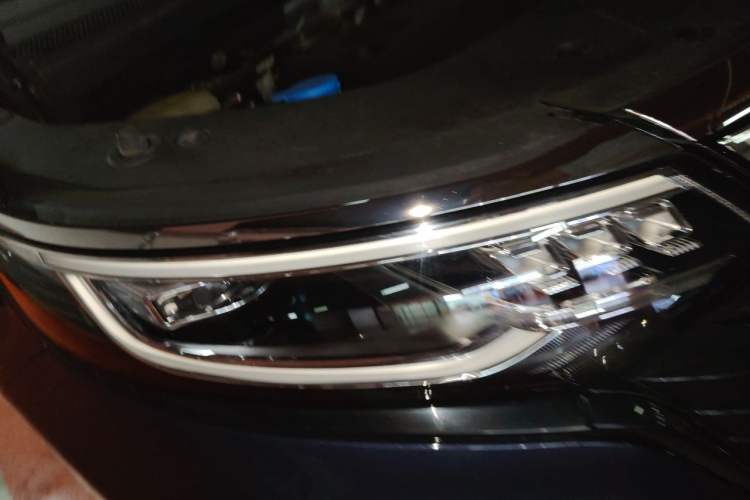 Used Roewe iMAX8 2022 400TGI Celebration Edition Right Front Headlight